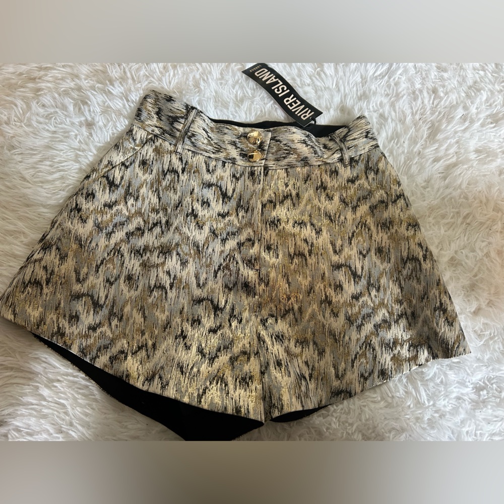 River Island shorts. Different shades of gold/brown. Woman’s size 8.